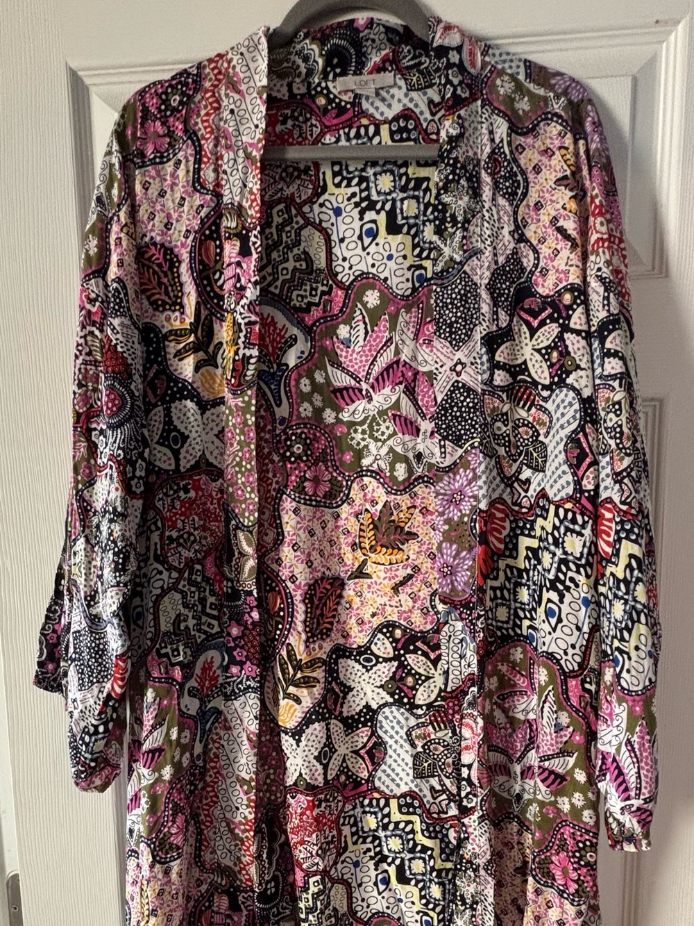 LOFT Multi💗💙♥️Print 3/4 sleeve kimono